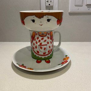 1970S VINTAGE 3 PC LITTLE GIRL STACKING BOWL CUP AND PLATE CHILD'S PORCE…